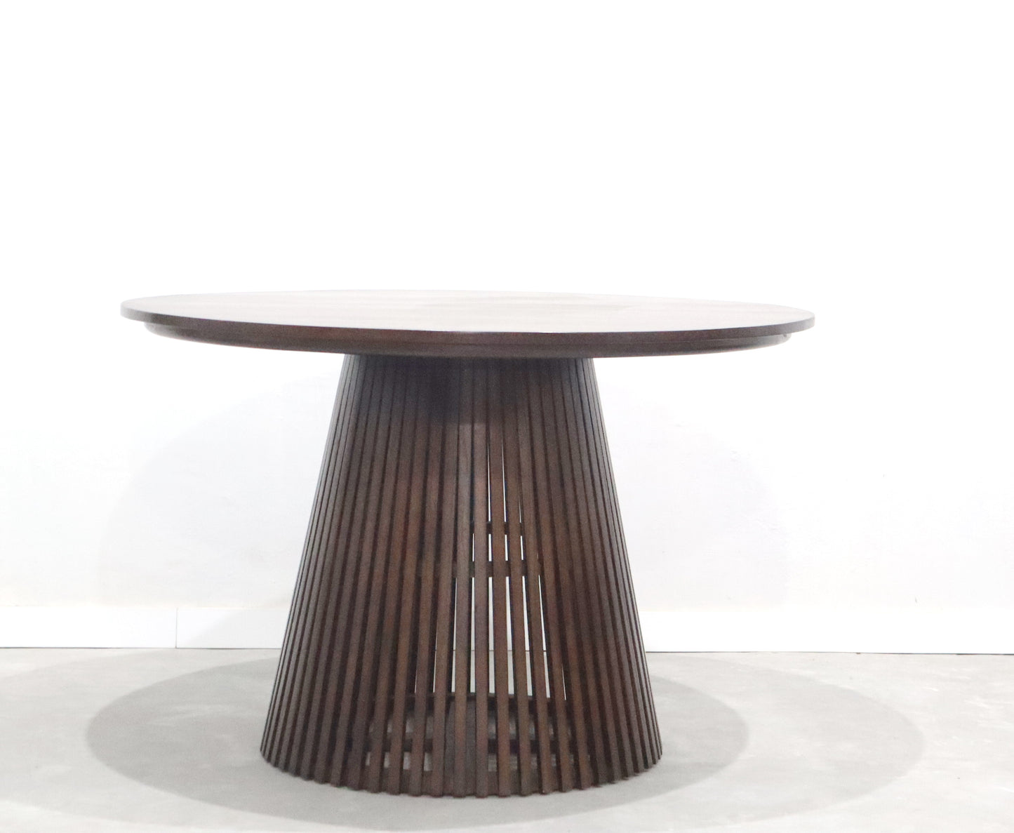 Moon Round Slatted Dining Table